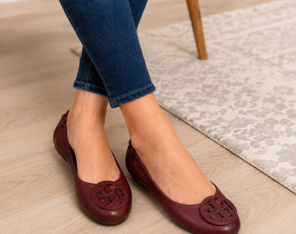 Tory Burch Reva Leather Ballet Flats Size 6M Slip On Balletcore Preppy Timeless